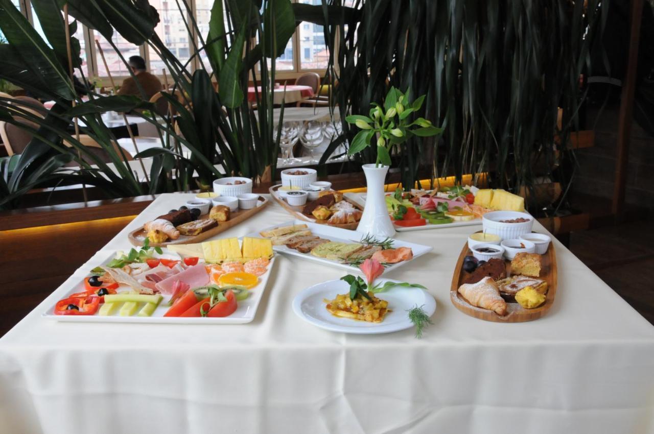 Hotel Boutique Restaurant Gloria Тирана Екстериор снимка