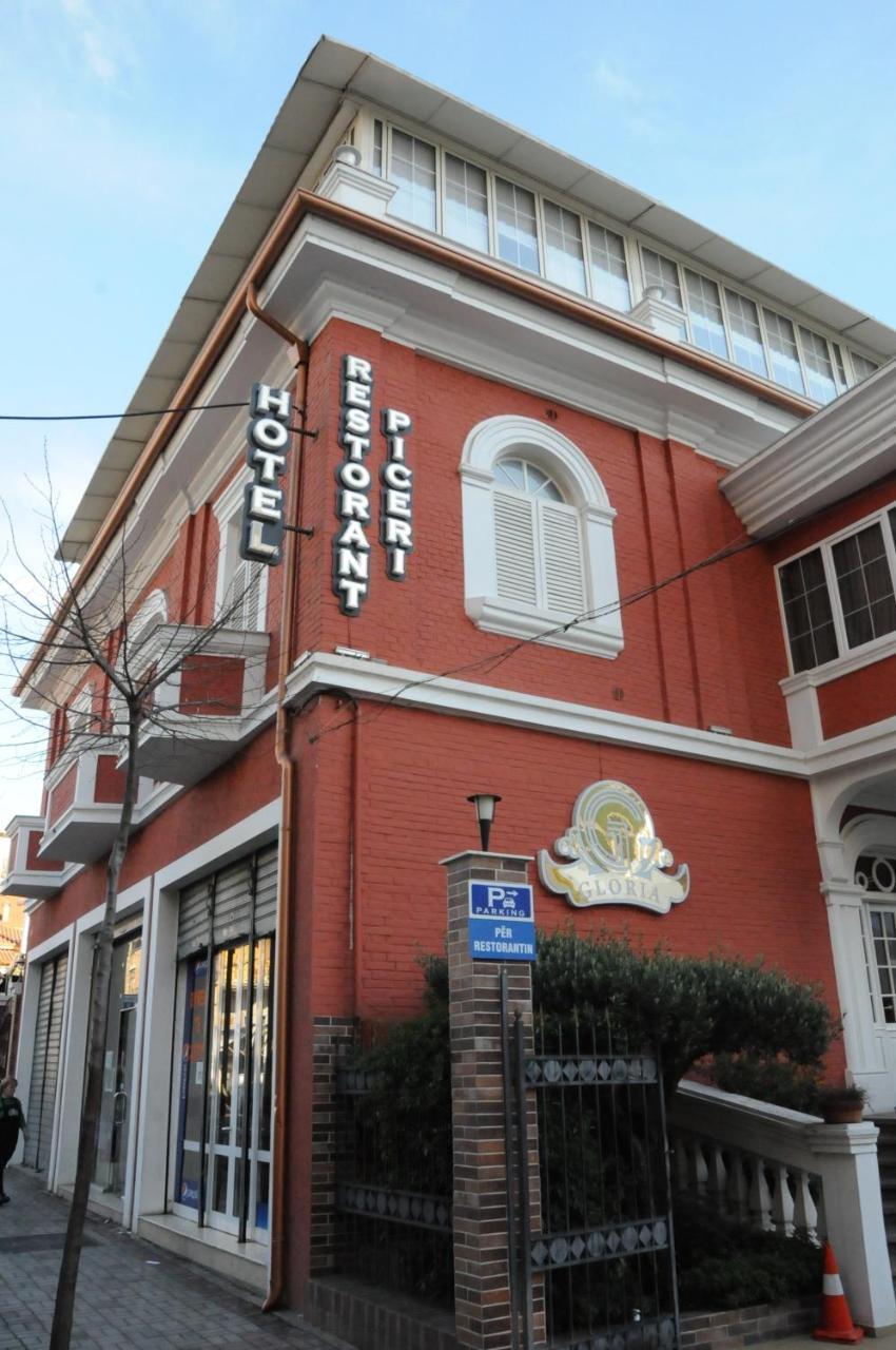 Hotel Boutique Restaurant Gloria Тирана Екстериор снимка
